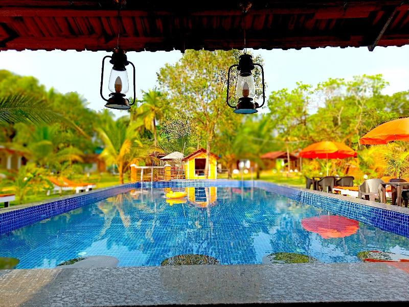 Cocoteros Resort image