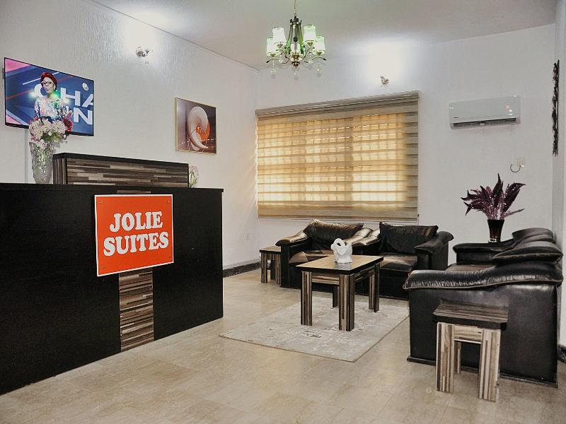 Jolie Suites image