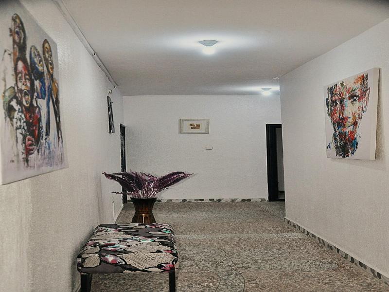 Jolie Suites image