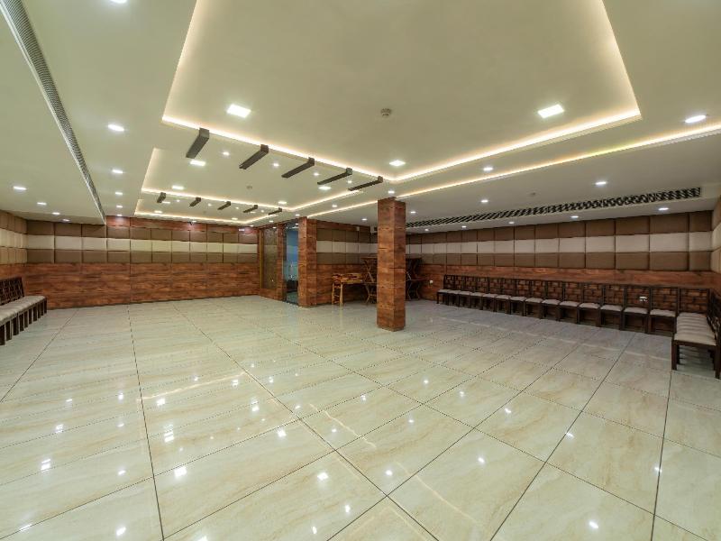 Hotel Anmol Bandhan — exterior view