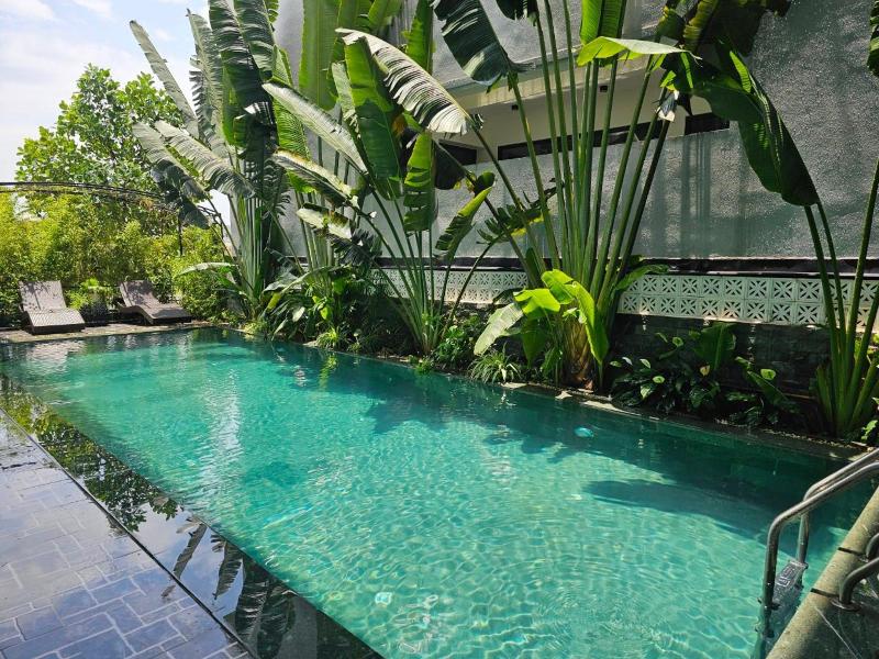 Lotus Hotel image