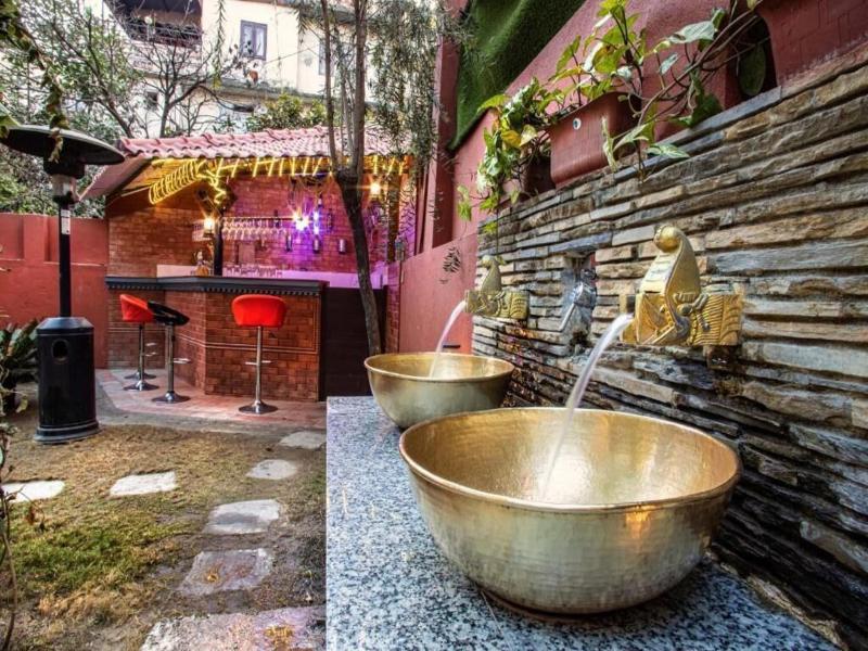 Hotel Bnb Mhepi image