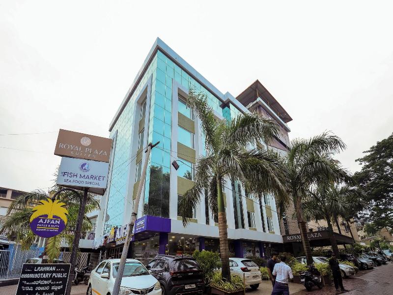 Royal Plaza Suites