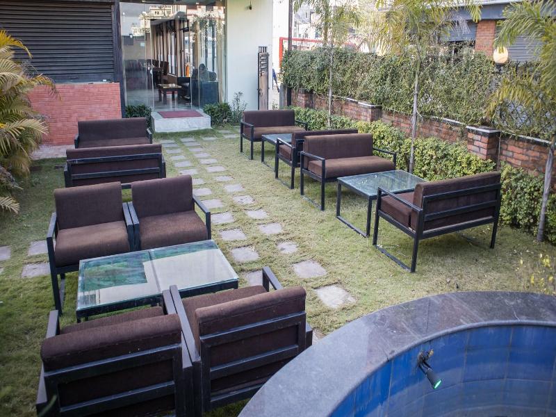 Mirage Inn