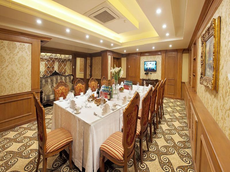 Royal House Hotel 2 image