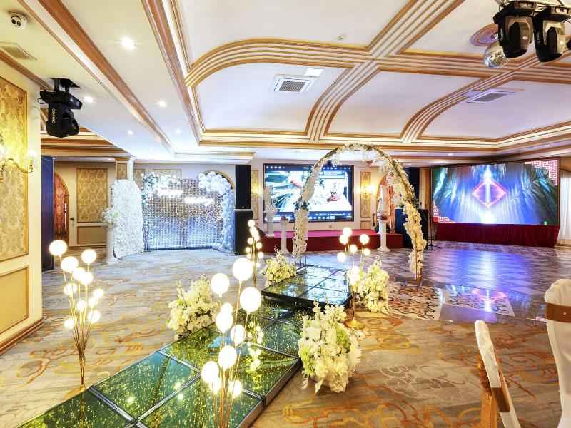 Royal House Hotel 2 image