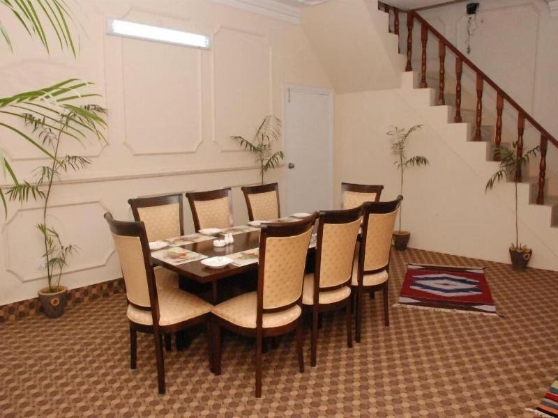 Savoy Inn image