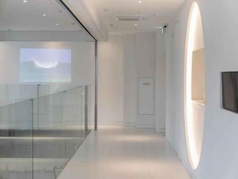 Bluefrog Hotel image