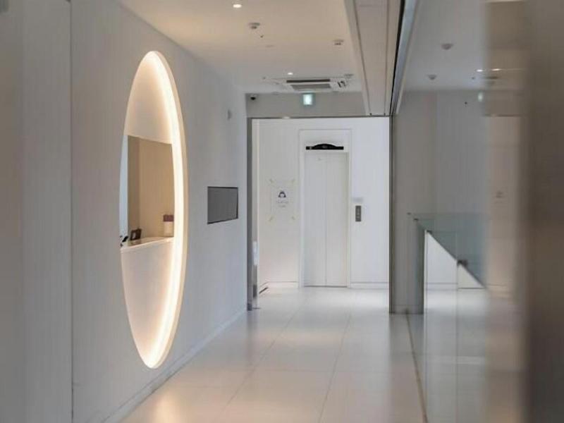 Bluefrog Hotel image