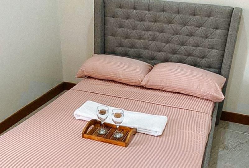 Leonila S Travellers Inn image