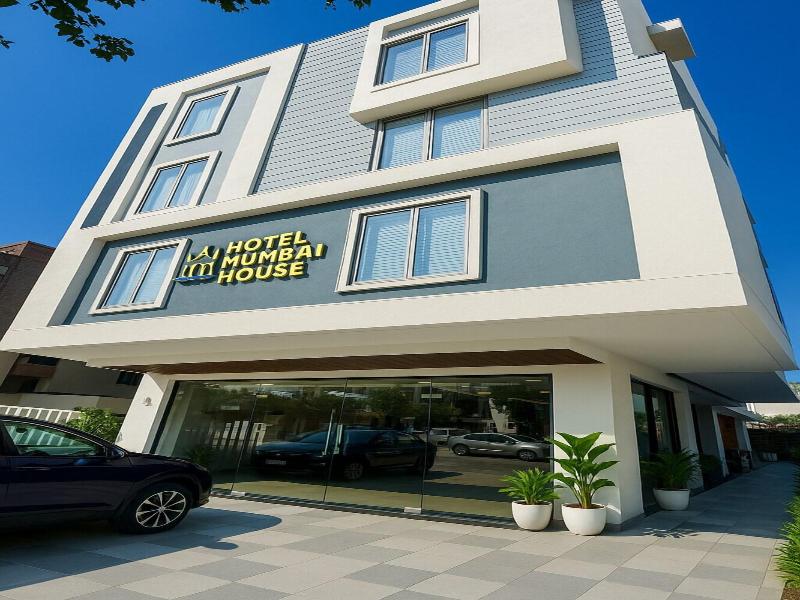 Hotel Mumbai House Lig Behind Chl Hospital