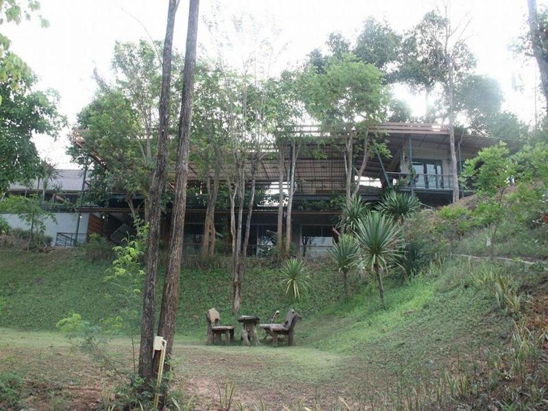 Baan Alisa Bed And Breakfast image