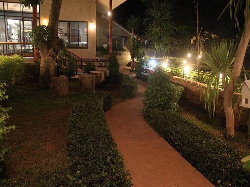 Baan Alisa Bed And Breakfast image