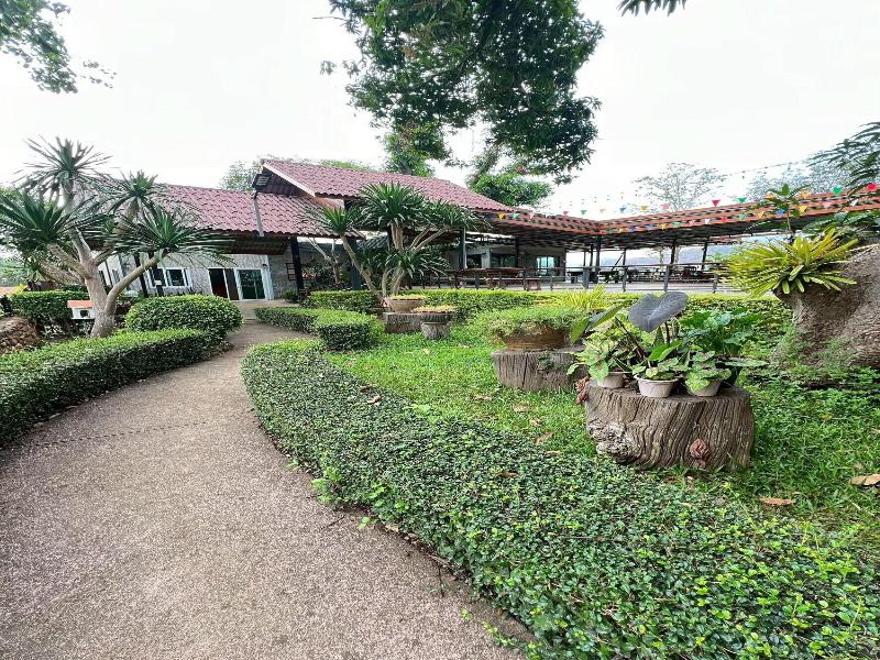 Baan Alisa Bed And Breakfast image