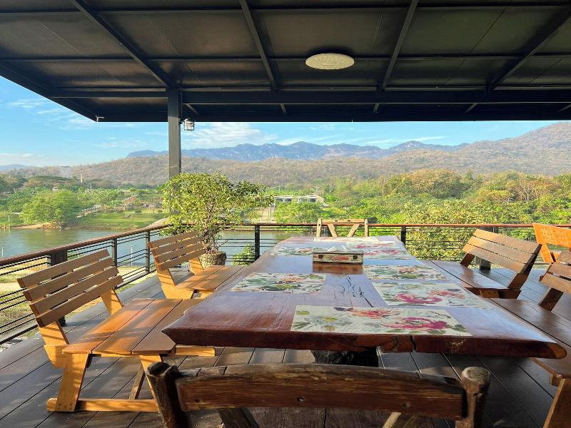 Baan Alisa Bed And Breakfast image