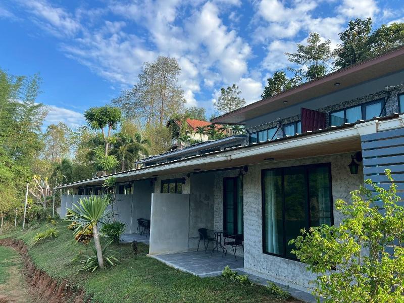 Baan Alisa Bed And Breakfast image