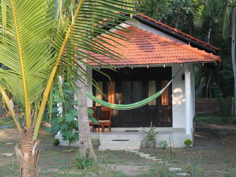 Chillenjoy Cabanas Restaurant