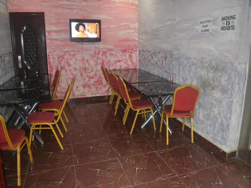 Dan Morgan Hotel Suites image