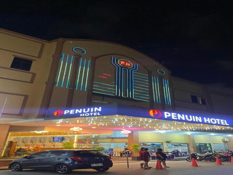 Penuin Hotel image