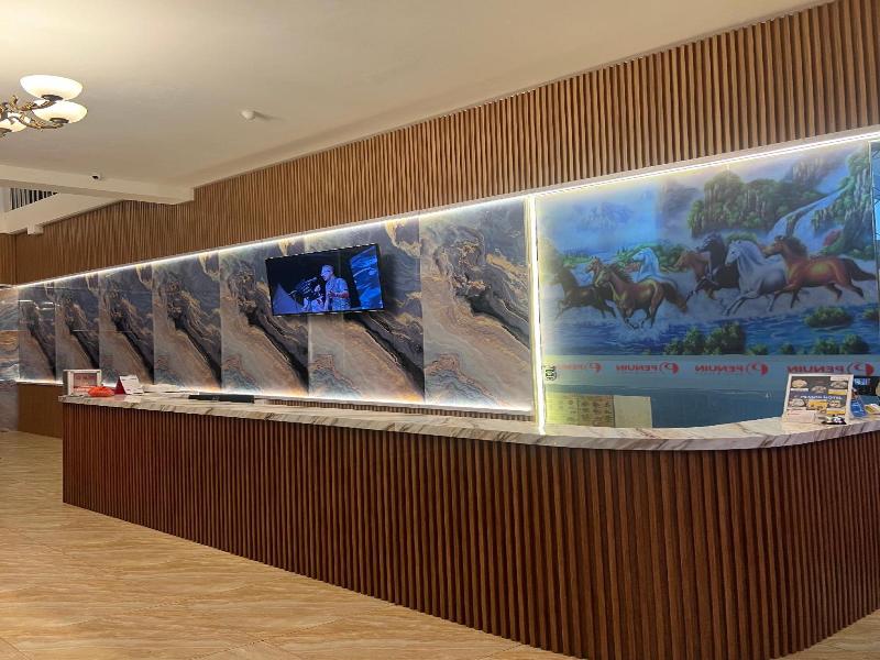 Penuin Hotel image