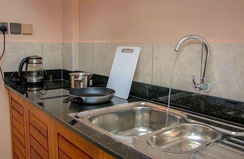 Hotel Comster Mtwapa image