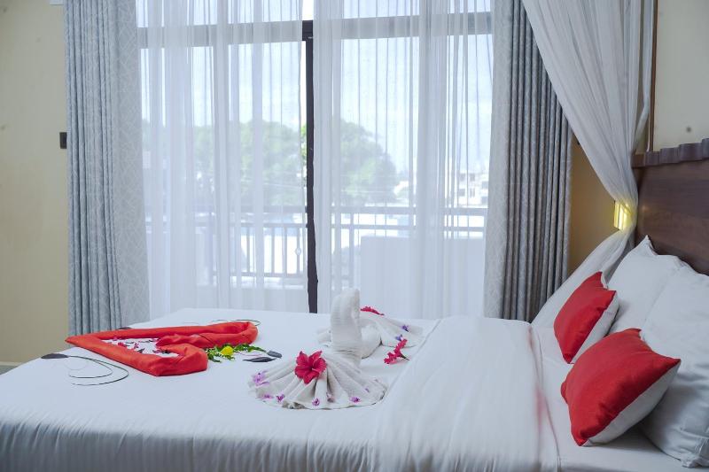 Hotel Comster Mtwapa image