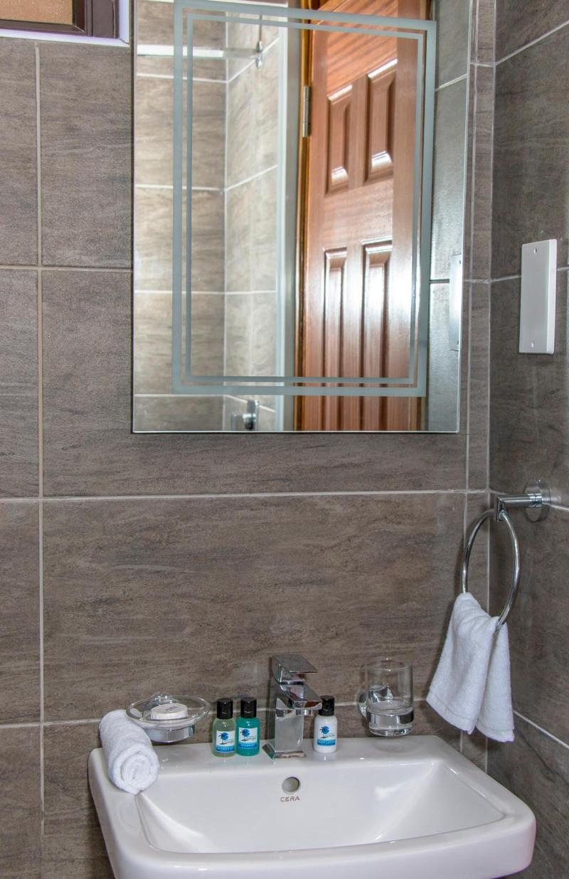 Hotel Comster Mtwapa image