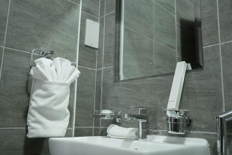 Hotel Comster Mtwapa image