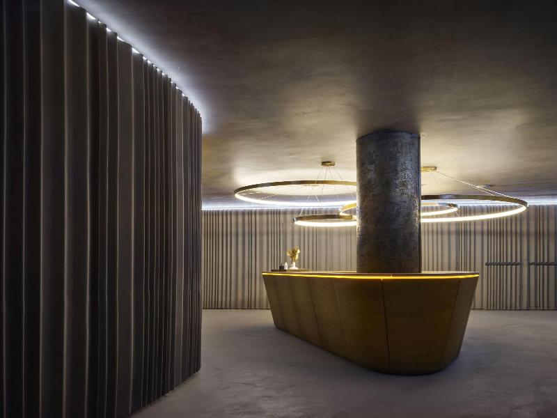 The Veil Hotel image