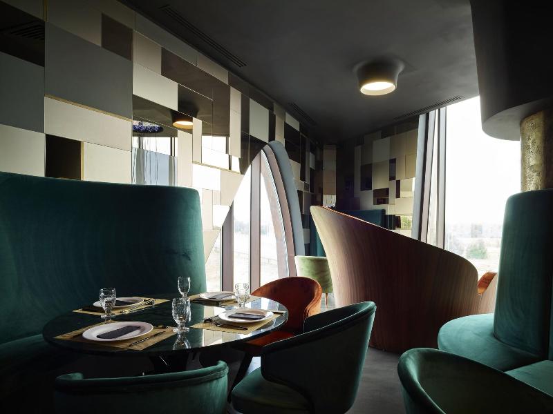 The Veil Hotel image