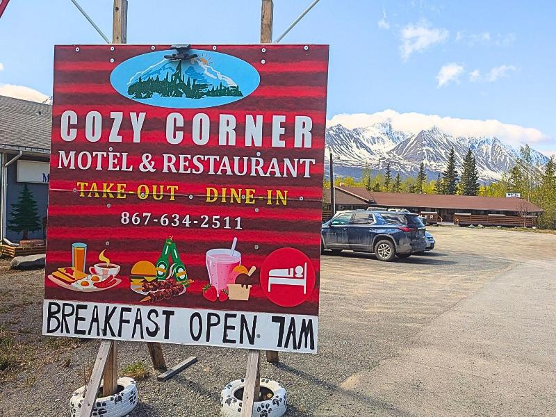 Cozy Corner Motel Restaurant