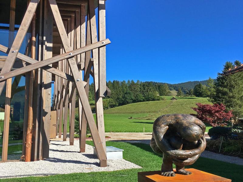 Lartor Resort image