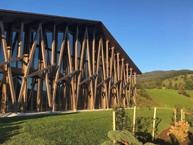 Lartor Resort image