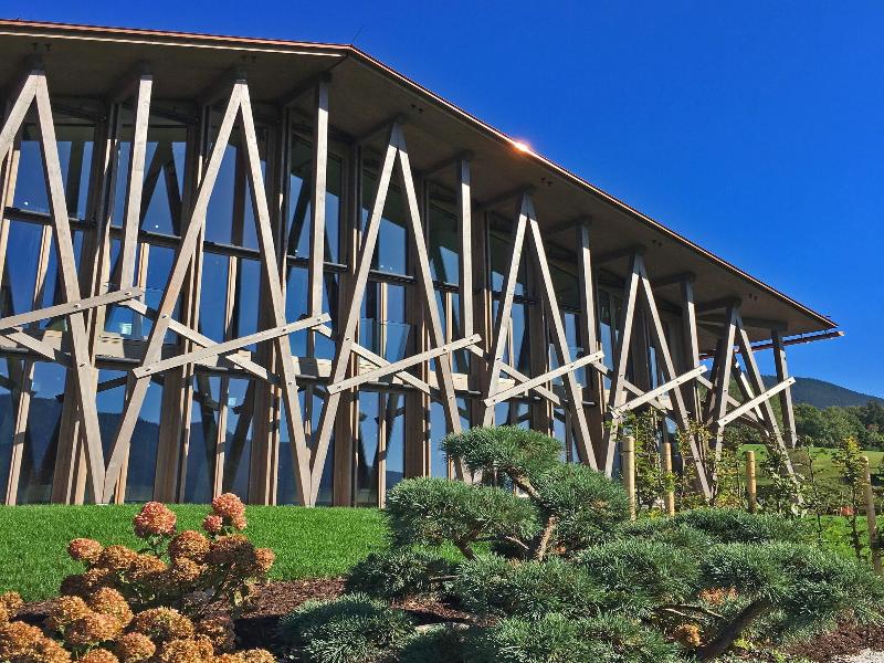 Lartor Resort image