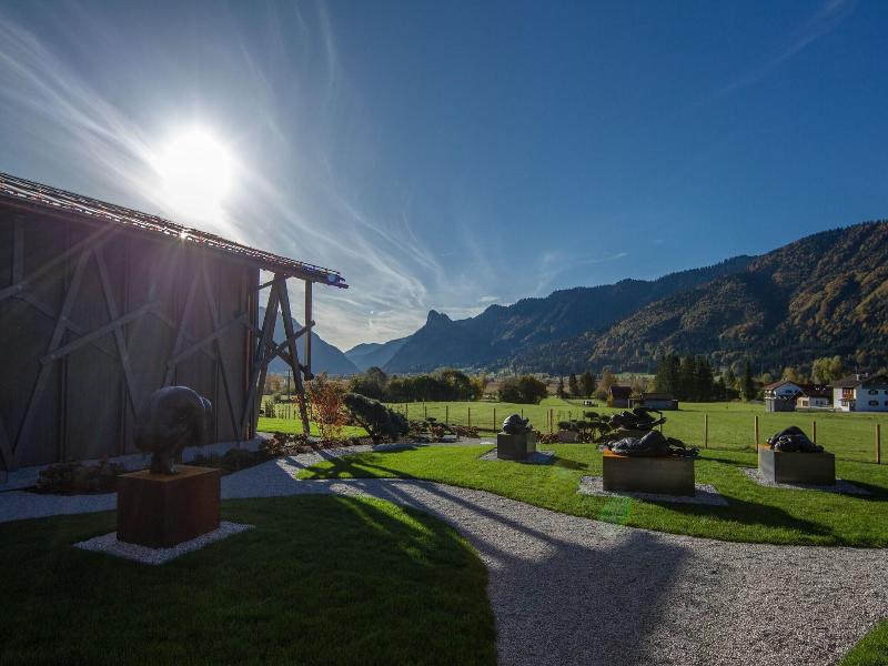 Lartor Resort image