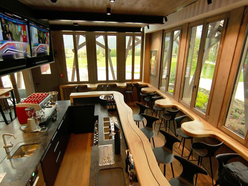 Lartor Resort image