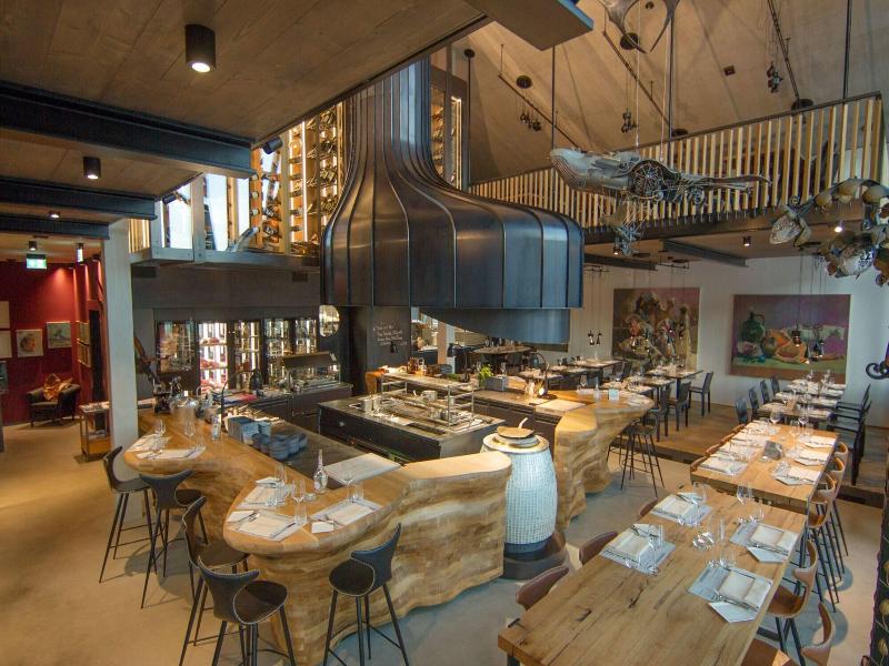 Lartor Resort image