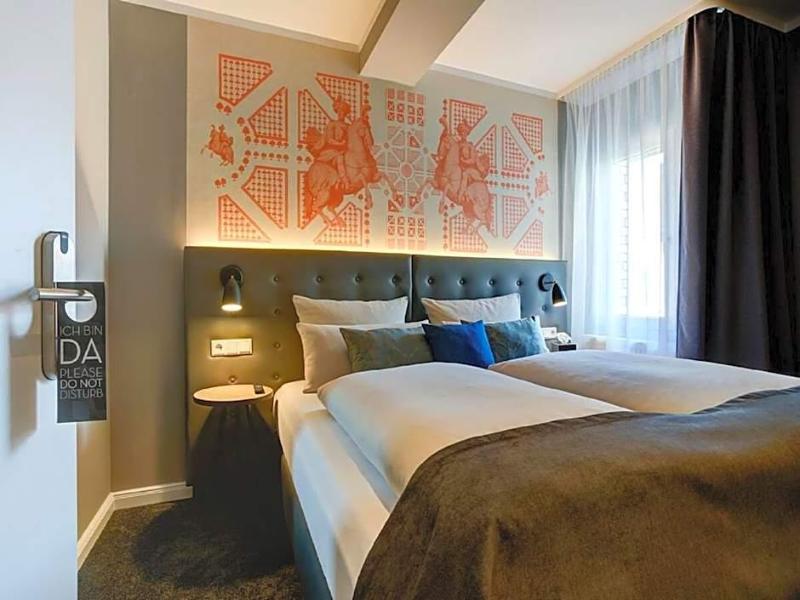 Yors Boutique Hotel image