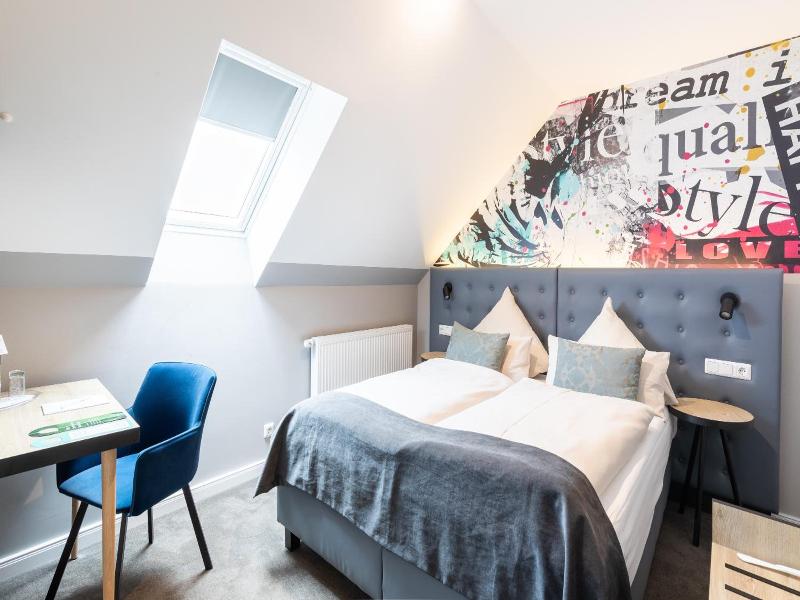 Yors Boutique Hotel image