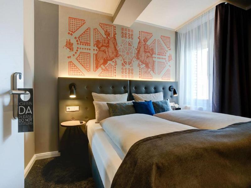 Yors Boutique Hotel image