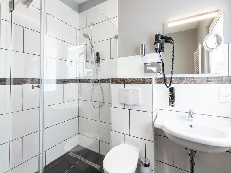 Yors Boutique Hotel image