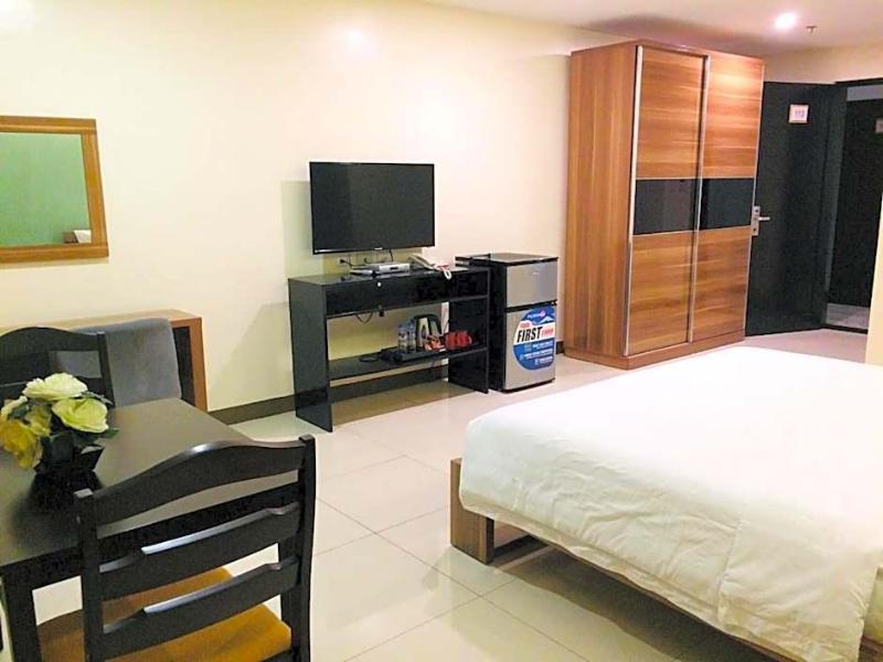 Ybc Grand Hotel image