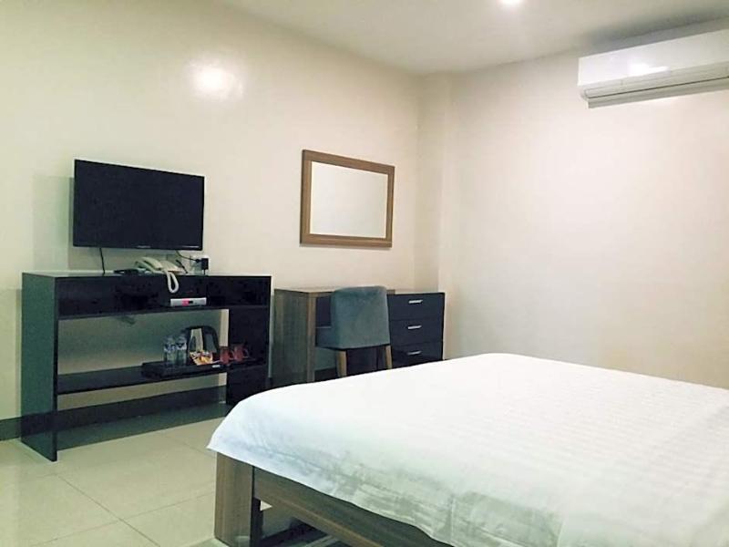 Ybc Grand Hotel image