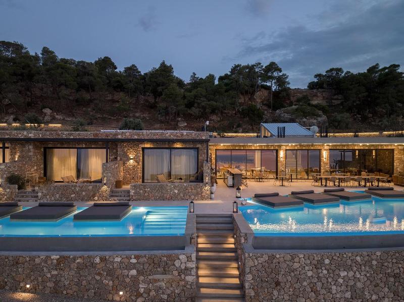 Le Grand Bleu Resort image