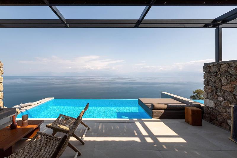 Le Grand Bleu Resort image