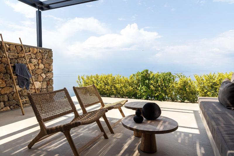 Le Grand Bleu Resort image