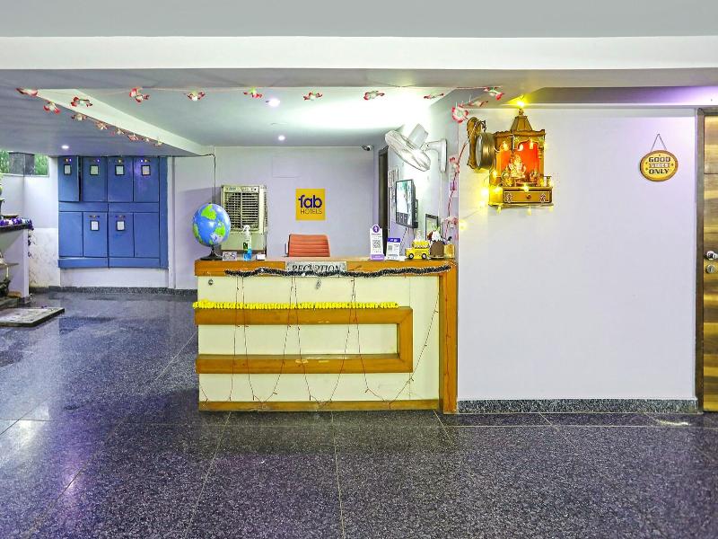 Fabhotel White House Bnb image