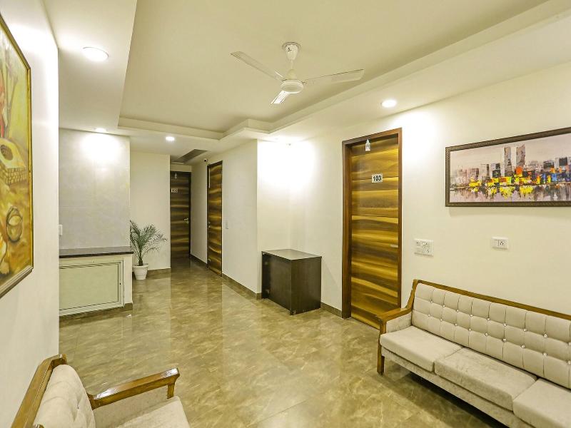 Fabhotel White House Bnb image