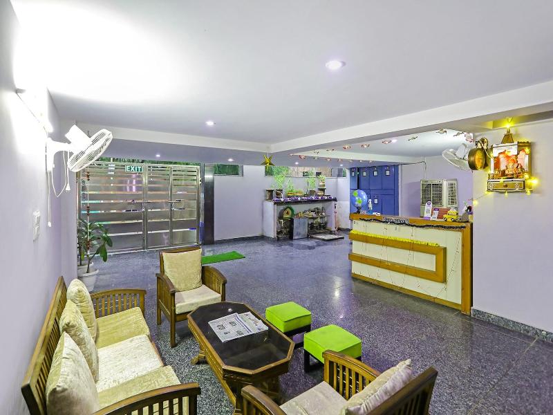 Fabhotel White House Bnb image