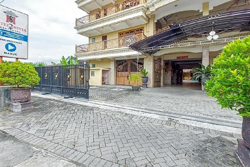 Hotel Shinta 2 Near Alun Alun Kertosono image